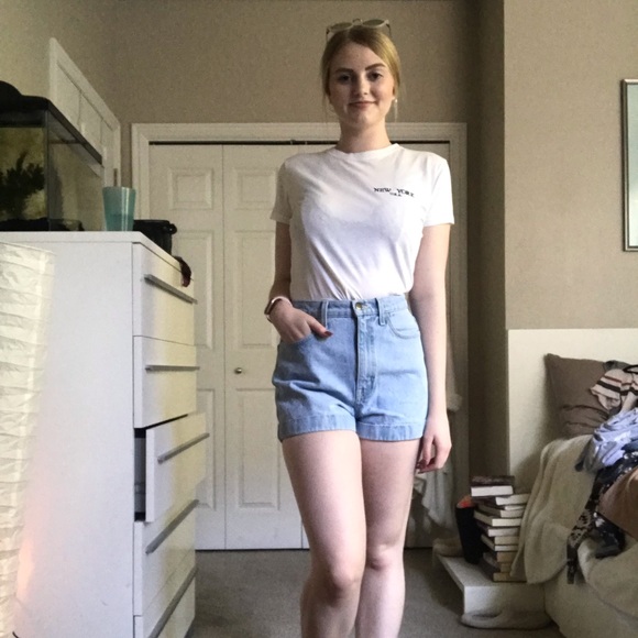 High waisted jean shorts - Picture 2 of 6